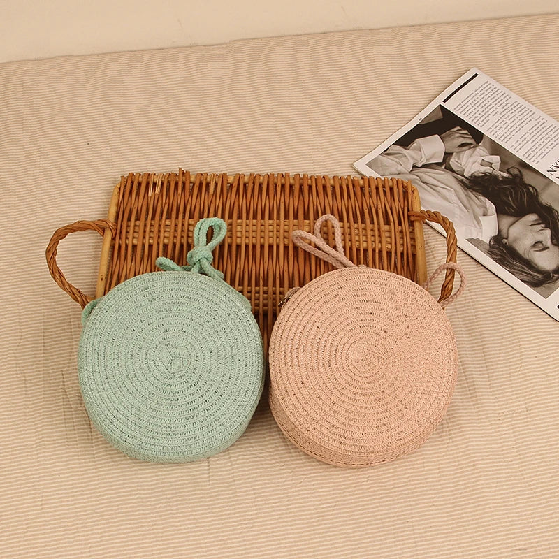 bags : Ronde Stro Schoudertas Dames Wit - Handgeweven met Ritssluiting - Stro in van Pantino