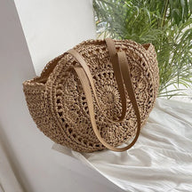 bags : Ronde Schoudertas van Stro voor Dames - Beige in Khaki patroon 43x2x38cm van Pantino