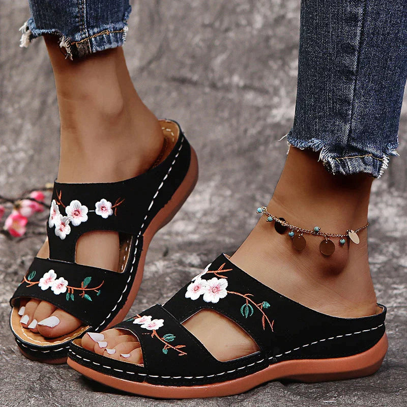 Sandals : Sandalen Dames Bruin - Stijlvolle Ergonomische Wandel - Perfect voor die van Comfortabele Wandeling Houden in Zwart van Pantino
