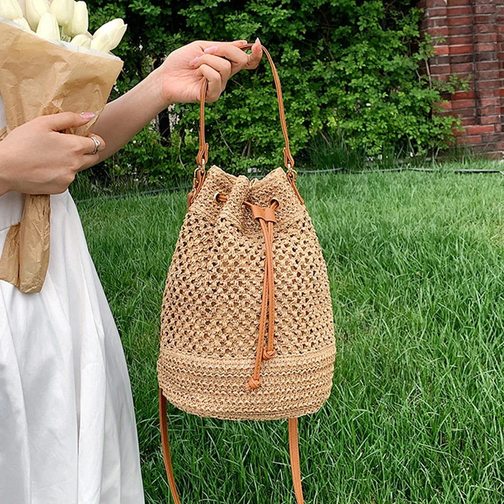 bags : Stro Emmer Schoudertas Dames Beige - Handgeweven Trekkoord Zomer - Stro in van Pantino