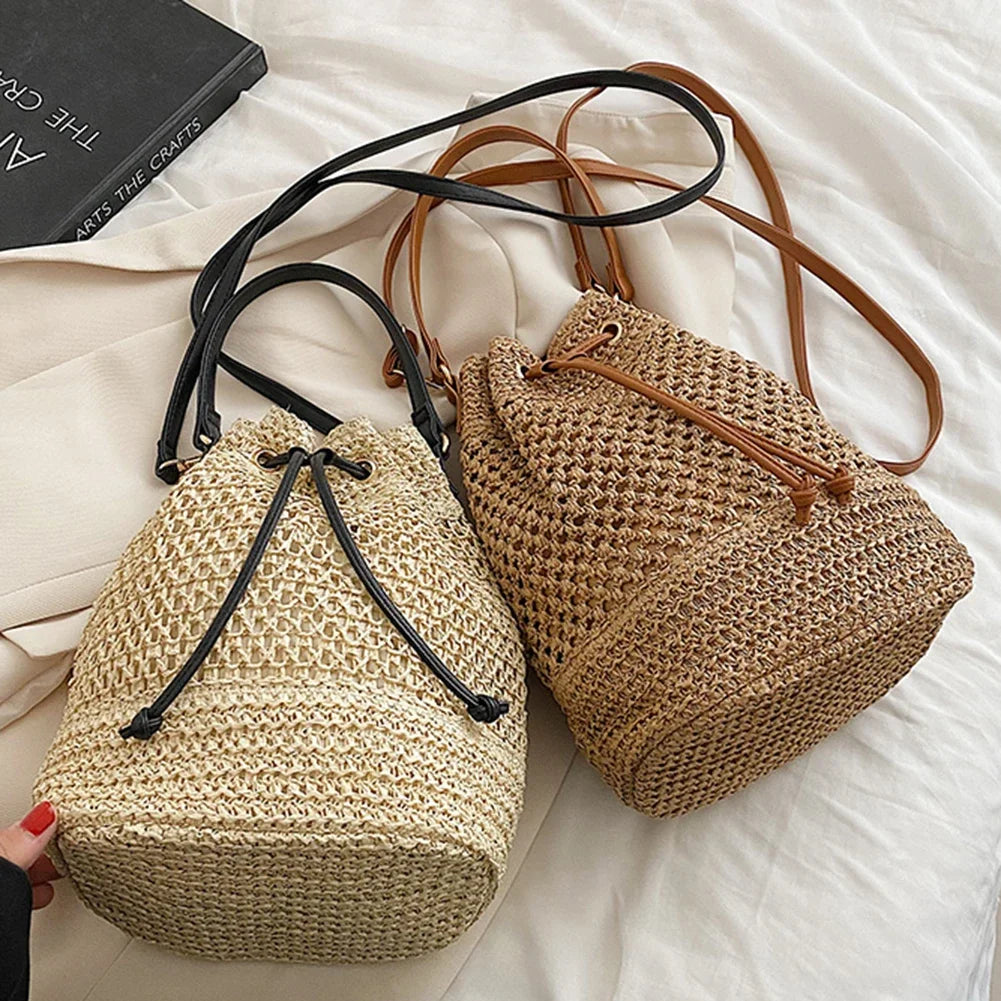 bags : Stro Emmer Schoudertas Dames Beige - Handgeweven Trekkoord Zomer - Stro in van Pantino
