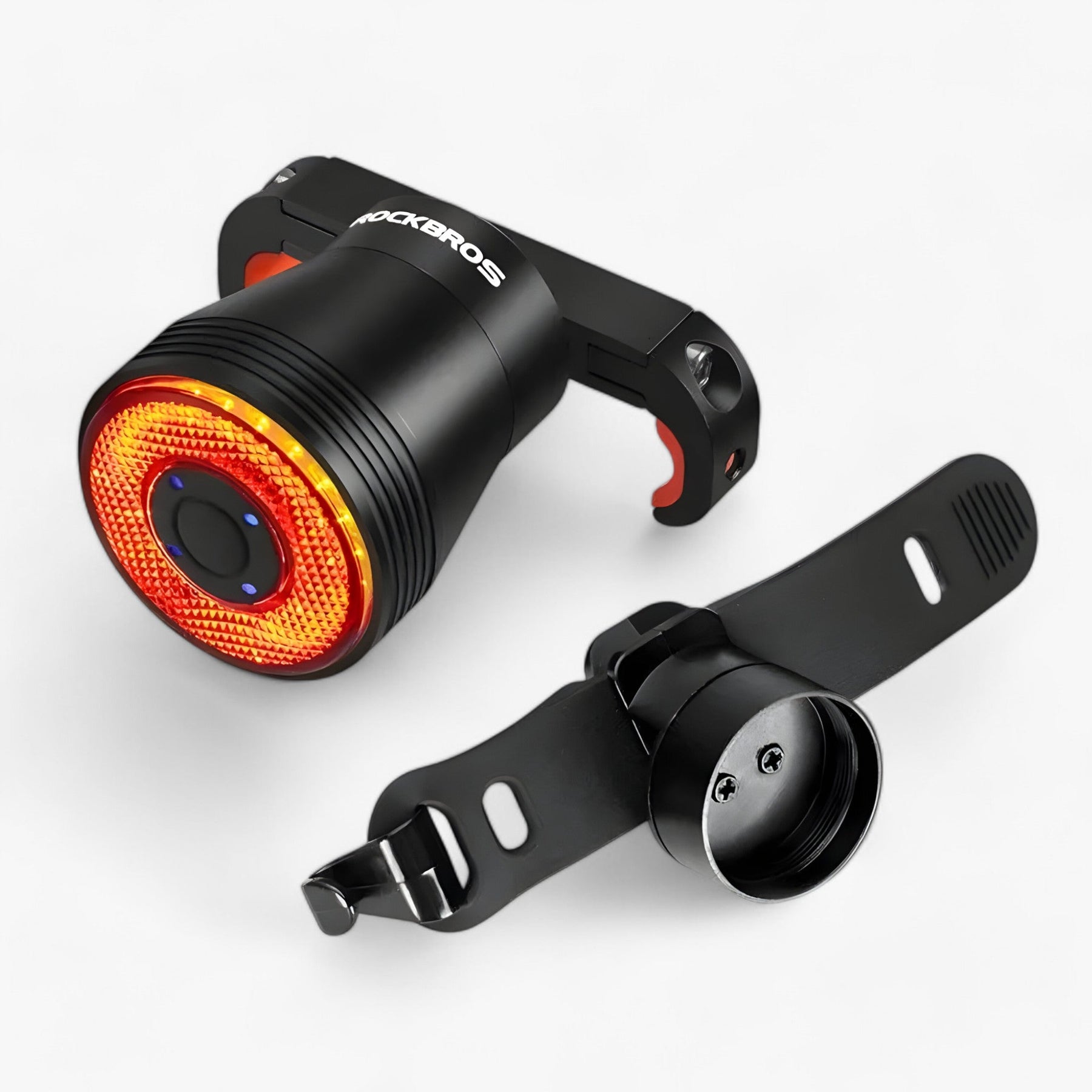 outdoor equipment : Waterproof Achterlicht in Smart Brake achterlicht montage op zadel en zadelpen van Pantino