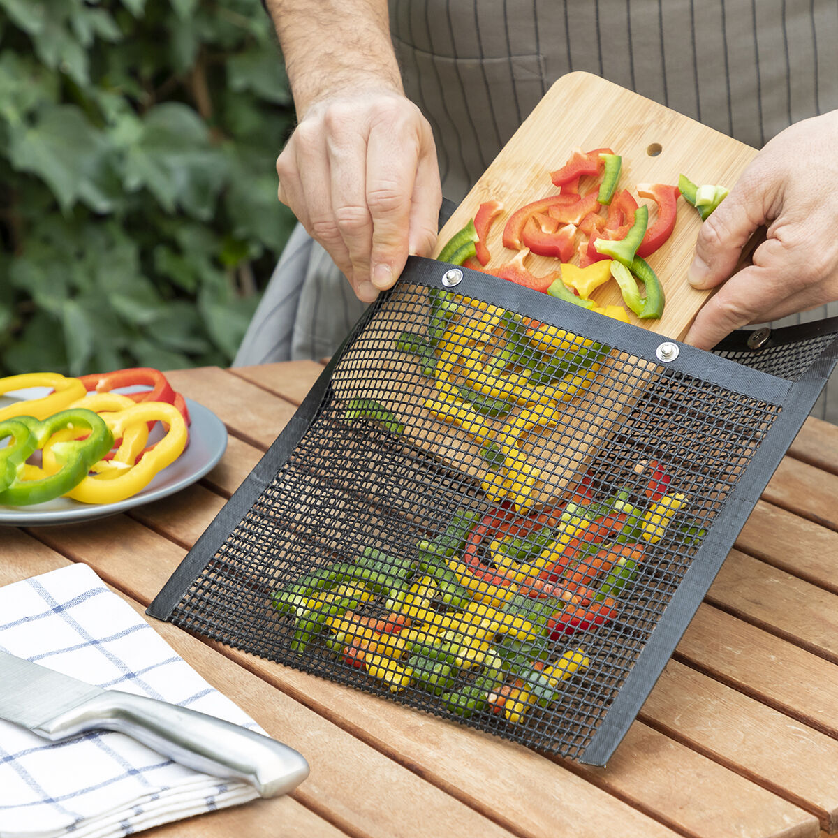 outdoor equipment : Grillpocket - Buitenspeelgoed in van Pantino