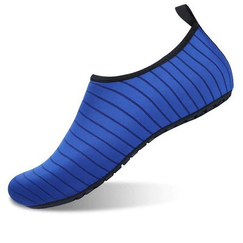 outdoor equipment : Protective Water Shoes Dames - Lichtblauw in Blauw van Pantino