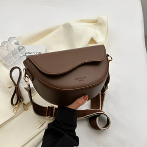 bags : Schoudertas Dames Khaki - Elegante Luxe Mode - Synthetisch Leer in Koffie van Pantino