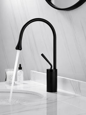 home & garden : Wastafelkraan Druppel Stijl Badkamer Draaibare Waterval Kranen - Goud Geborsteld Kort in zwart kort van Pantino