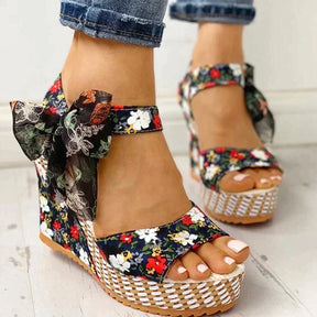 Sandals : Sandalen Dames Zwart - Stijlvolle Handgemaakte Rieten - Perfect voor die op Zoek zijn naar Uniekheid in van Pantino