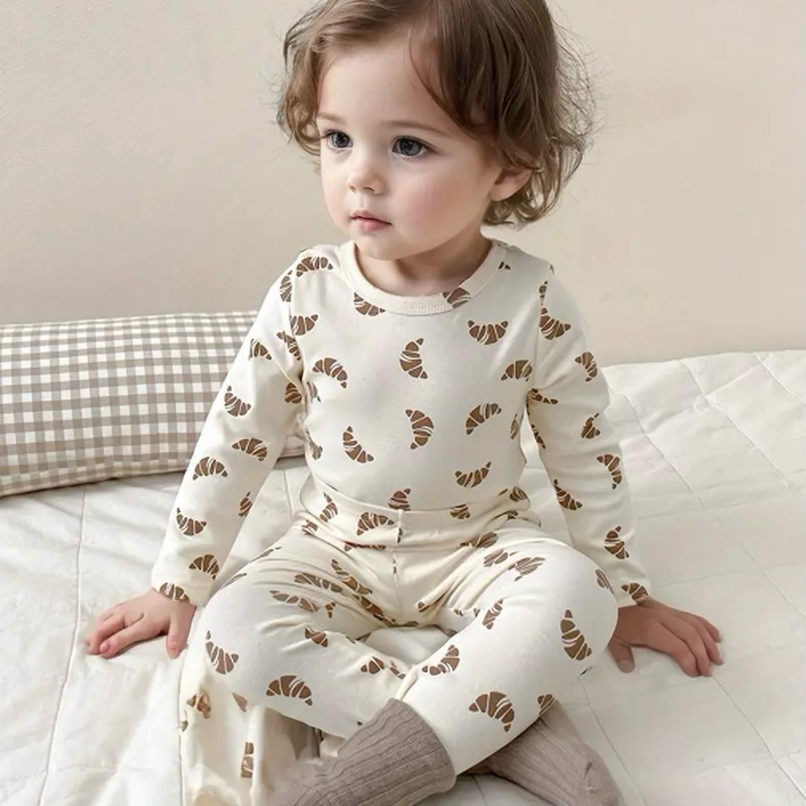 other : Schattige Croissant-Thema Pyjama Set voor Kinderen in van Pantino