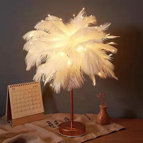 home & garden : Ostrich Nachtlampje - Excentrieke Lamp met Veren & Rosegouden Voet - Roze in van Pantino