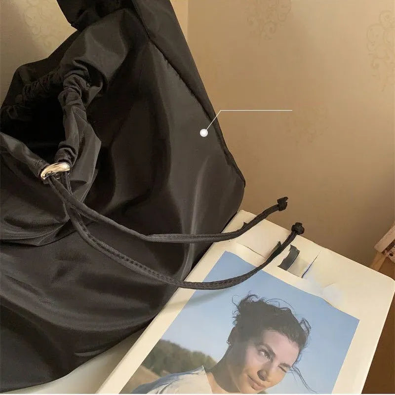 bags : Praktische Schoudertas Dames Zwart - Dagelijks Gebruik - Synthetisch Leer in van Pantino