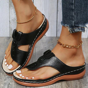 Sandals : Dames Sandalen - Vegan Bio Ontwerp voor een Verfijnde en Duurzame Stijl in Zwart van Pantino