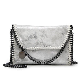 bags : Clutch Dames Bruin - Isabel Suède met Kettingdetail in Wit van Pantino