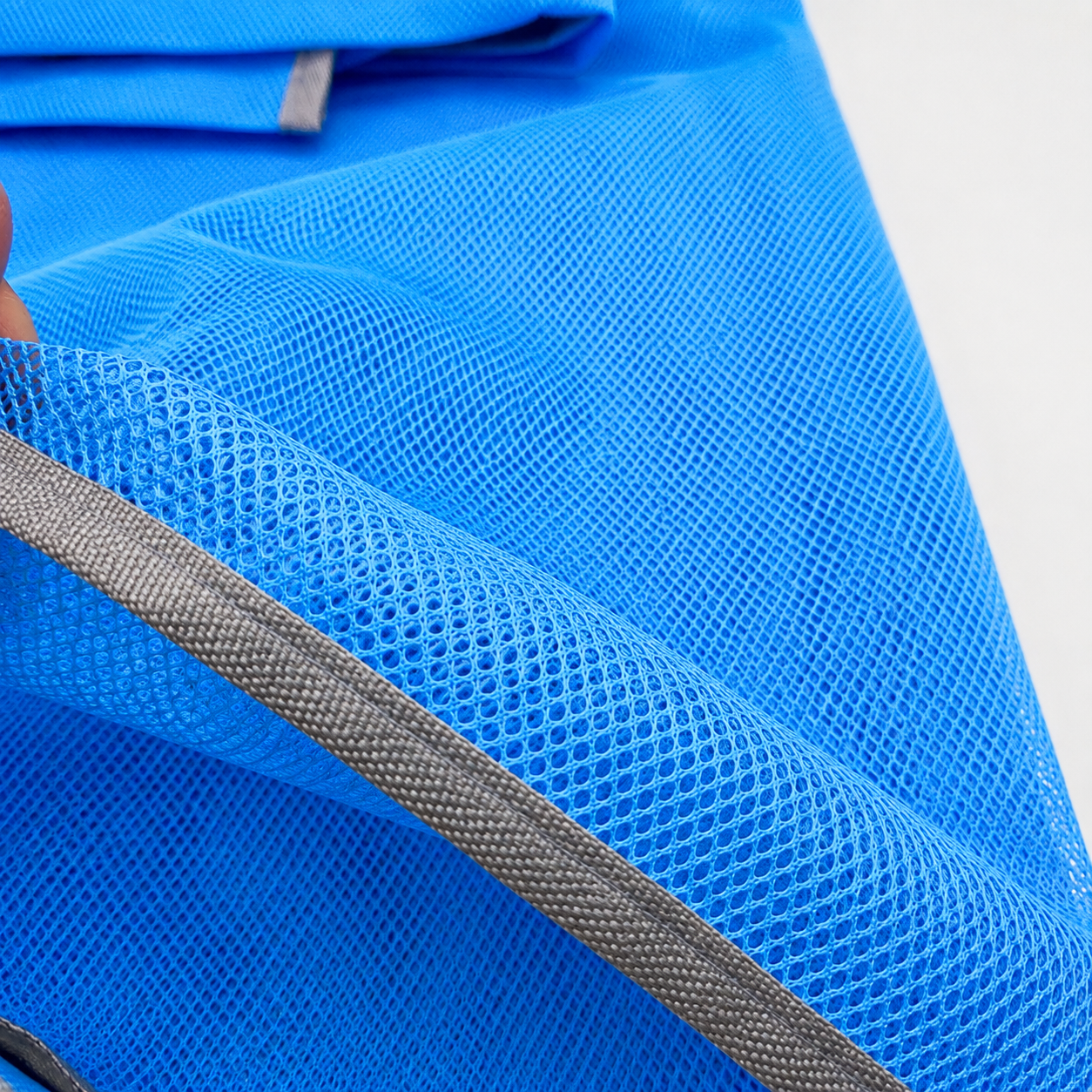 outdoor equipment : Zandvrije Strandmat 200 × 200 cm – Opvouwbare Strand- en Picknickmat van Polyester Mesh in van Pantino