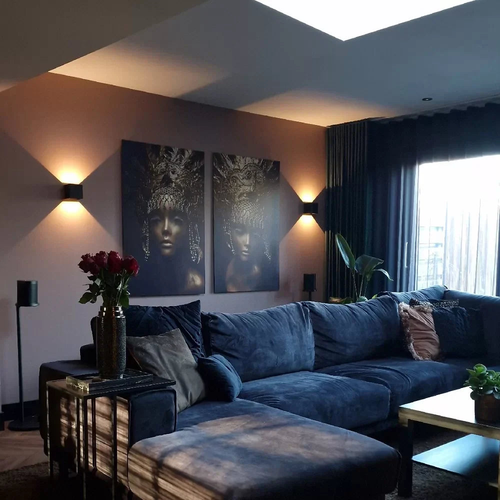 home & garden : VellaGlow - Luxe Wandlamp met Bewegingssensor - Zwart in van Pantino