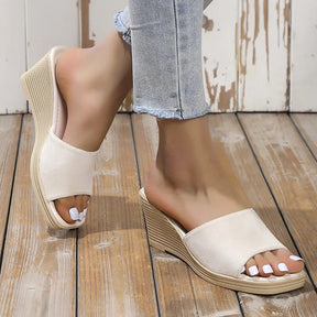 Sandals : Sandalen Dames Zwart - Chic Casual - Brengt Casual Elegantie en Comfort naar Elke Dag in van Pantino