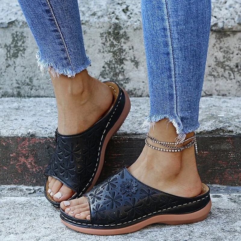 Sandals : Sandalen Dames Zwart - Medische - Verbeterd Comfort en Ondersteuning voor Dagelijks Gebruik in Zwart van Pantino