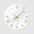 Marmerlook Wandklok – Gouden Romeinse Cijfers en Klassieke Elegantie
