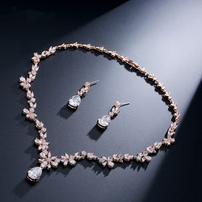 Jewelry Set : Dames Kristallen Juwelen Set - Goud in Rose Goud van Pantino