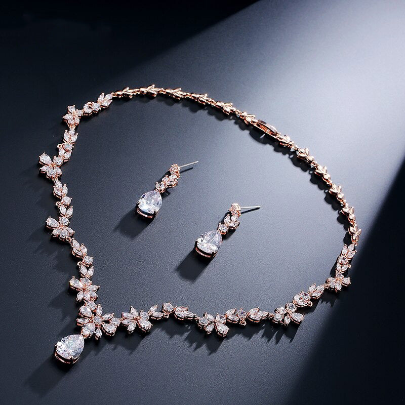Jewelry Set : Dames Kristallen Juwelen Set - Goud in Rose Goud van Pantino