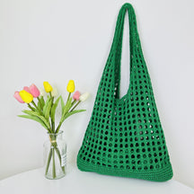 bags : Gebreide Strand Tote Bag Khaki - Ruime Holle Schoudertas voor Dames in Groen van Pantino