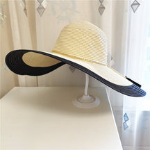 Sun Hat : Hoed Zwart - Zonnebescherming Grote Rand Strandhoed in Gebroken wit One size van Pantino