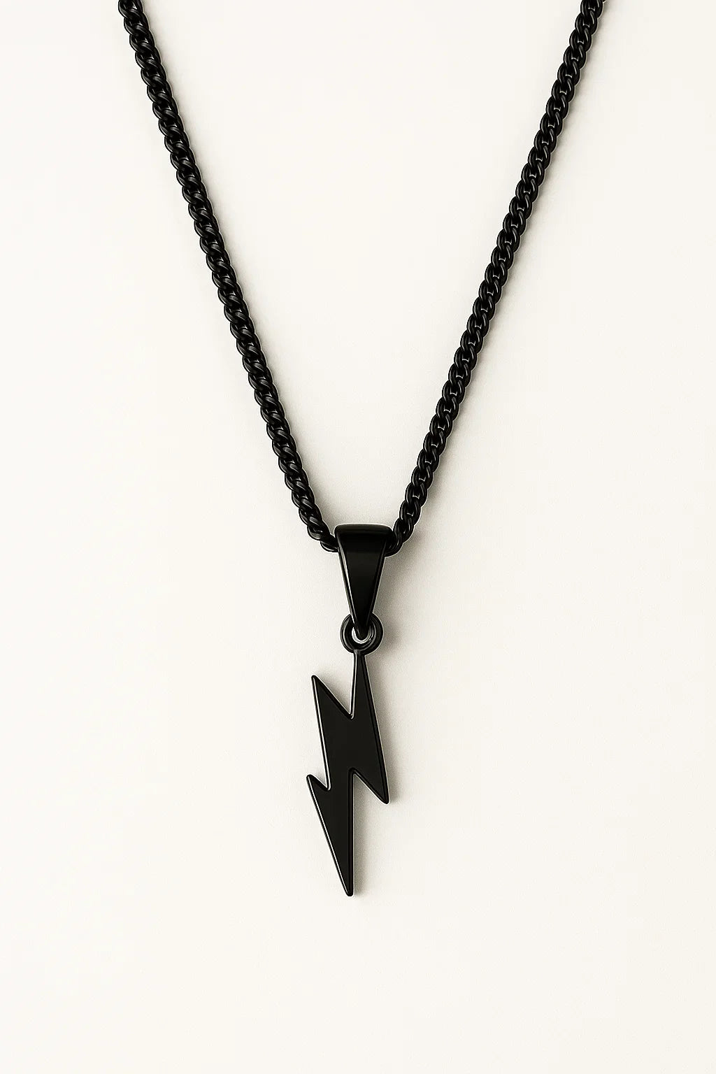 Necklace : Blitz Collier in Titanisch Staal - Elegant en Modern Sieraad voor Heren - Zilver in van Pantino