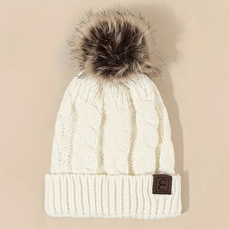 Beanie : Casual Pompom Muts Wit - Stijlvol Warm Winter - Acryl in Wit van Pantino