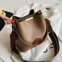 bags : Schoudertas Khaki - Sonia Premium Leer in Khaki van Pantino