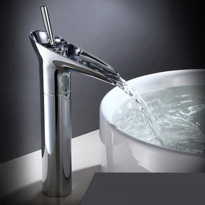 home & garden : Waterval Wastafelkraan Zwart Kort - Antiek Messing Badkamer - Messing in Chroom hoog van Pantino