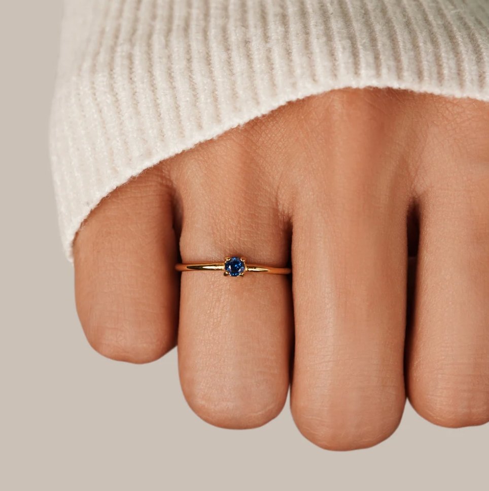 Ring : Ring Goud - Birthstone 18K Roestvrij Staal in van Pantino