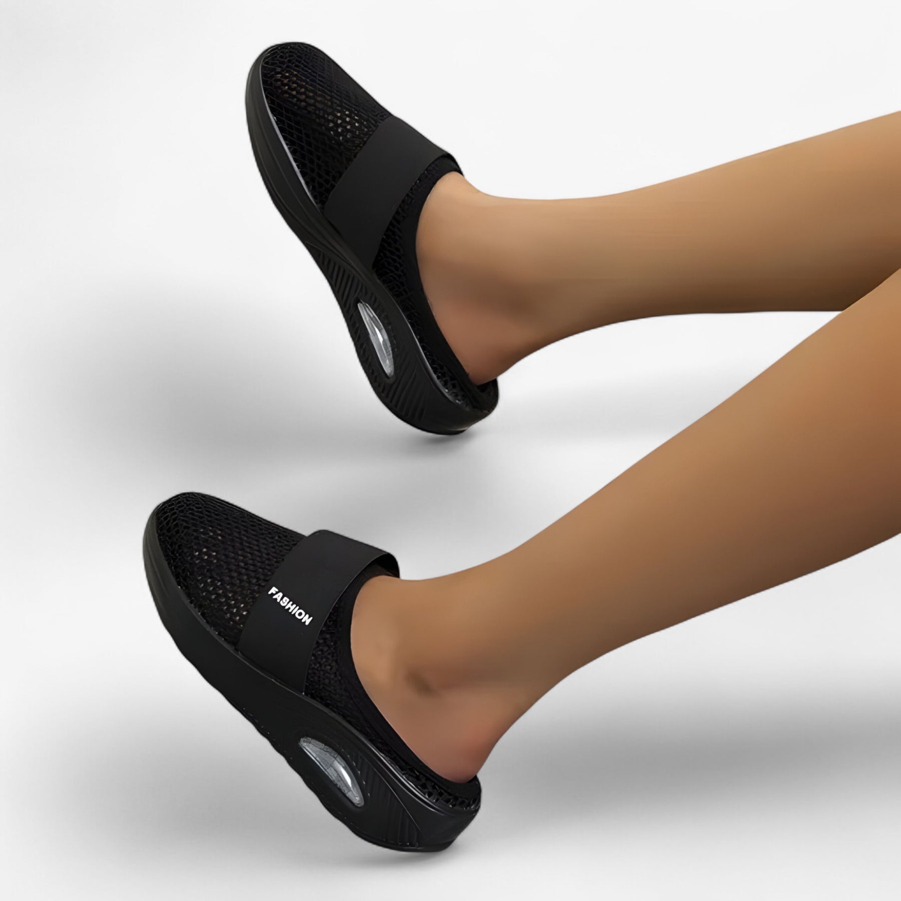 Slippers : Slippers Dames Zwart - Ademend Comfortabele Mesh in Zwart van Pantino