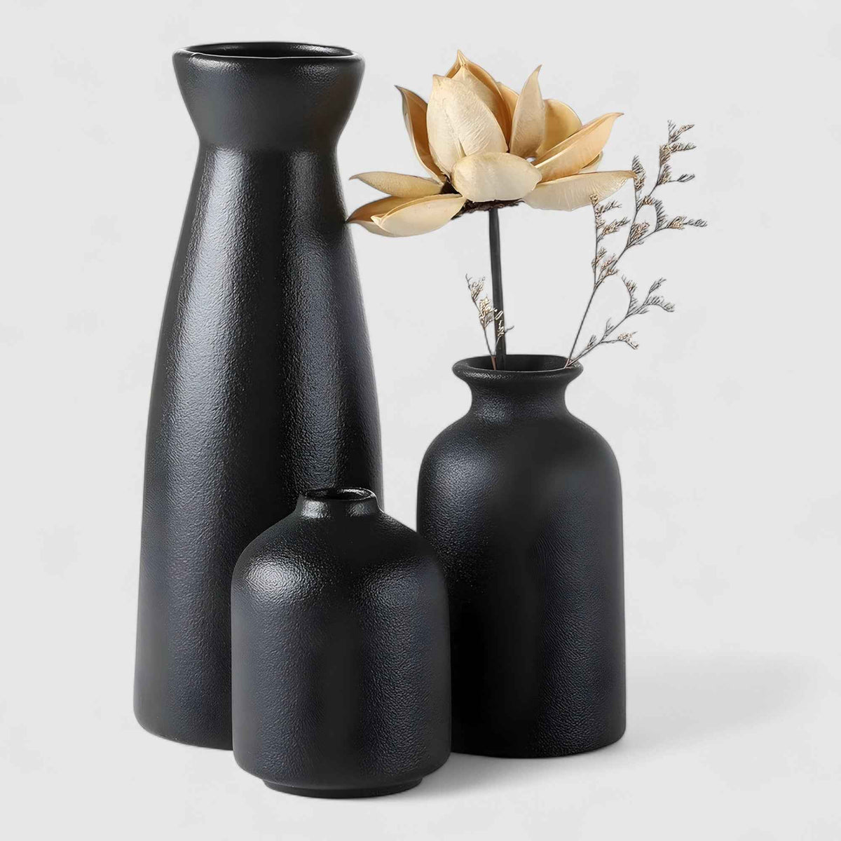 Set van 3 Moderne Decoratieve Vazen van Wit Keramiek voor Woonkamer
