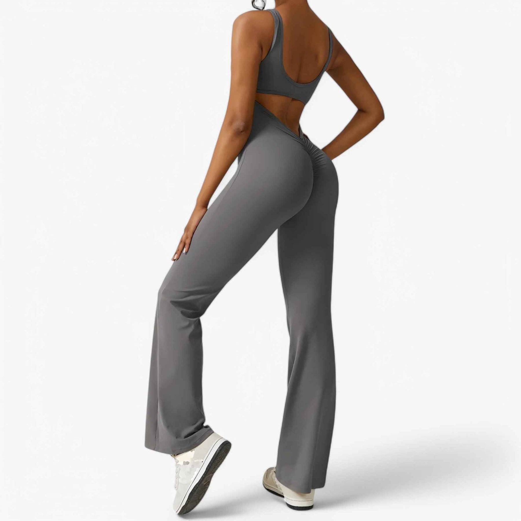 One-Pieces : Elegante zwarte jumpsuit met diepe V-hals voor dames in van Pantino