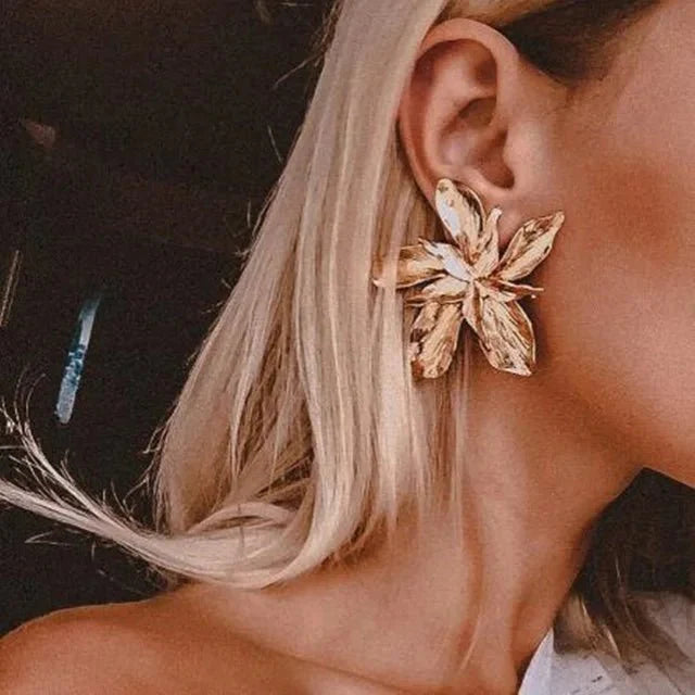 Earrings : Boheemse Oorbellen - Geometrische Bladvorm Goud en Zilver - Metaal in E van Pantino