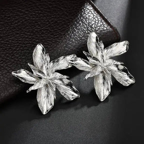 Earrings : Boheemse Oorbellen - Geometrische Bladvorm Goud en Zilver - Metaal in F van Pantino