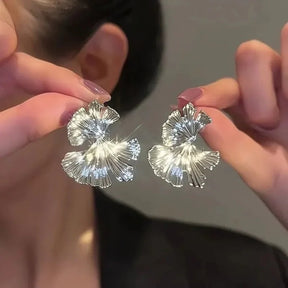 Earrings : Boheemse Oorbellen - Geometrische Bladvorm Goud en Zilver - Metaal in van Pantino