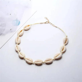 Necklace : Schelpen Ketting Wit - Boheemse Conch Seashell Zomer - Schelp in van Pantino