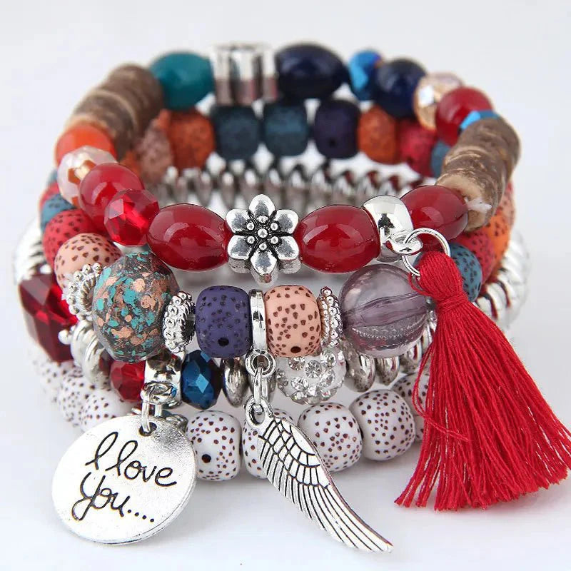 Bracelet : Bohemian Charm Armband Zwart-Goud - Kralen Wrap Stijl - Kralen in Rood van Pantino