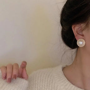 Earrings : Bohemian Parel Oorbellen - Grote Elegante Druppel - Parel in van Pantino