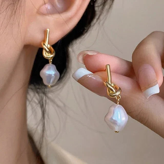 Earrings : Bohemian Parel Oorbellen - Grote Elegante Druppel - Parel in E van Pantino