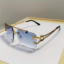 Sunglasses : Heren Randloze Vierkante Zonnebril Grijs - Stijlvol & UV400 Bescherming in Blauw van Pantino