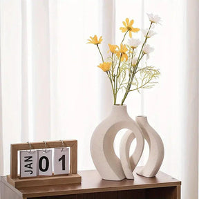 home & garden : Urval van Japandi-vazen - Trendy en Elegante Vazen voor Moderne Interieurs in van Pantino