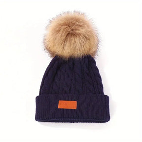 Pompom Beanie : Pompom Muts Dames Zwart - Gebreide Warme Winter - Acryl in Marineblauw van Pantino
