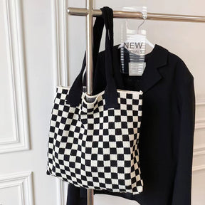 bags : Tote Bag Licht Groen-Wit - KnitTote - Gehaakte Shopper Tas in van Pantino