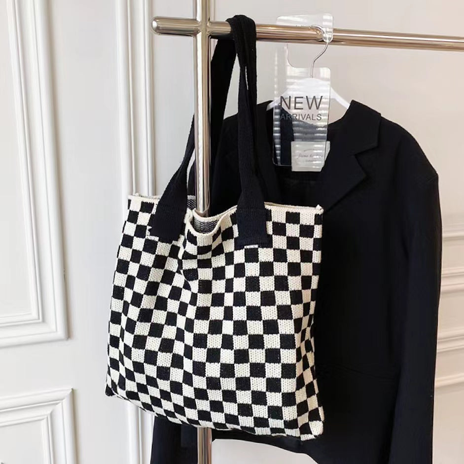 bags : Tote Bag Licht Groen-Wit - KnitTote - Gehaakte Shopper Tas in van Pantino