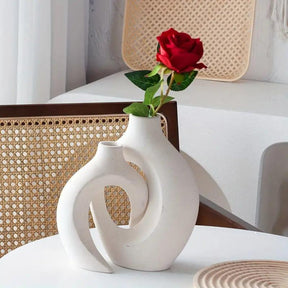 home & garden : Urval van Japandi-vazen - Trendy en Elegante Vazen voor Moderne Interieurs in van Pantino