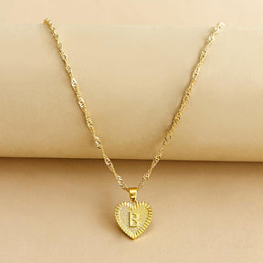 Necklace : Initiaal Hart Hanger in Gold B van Pantino