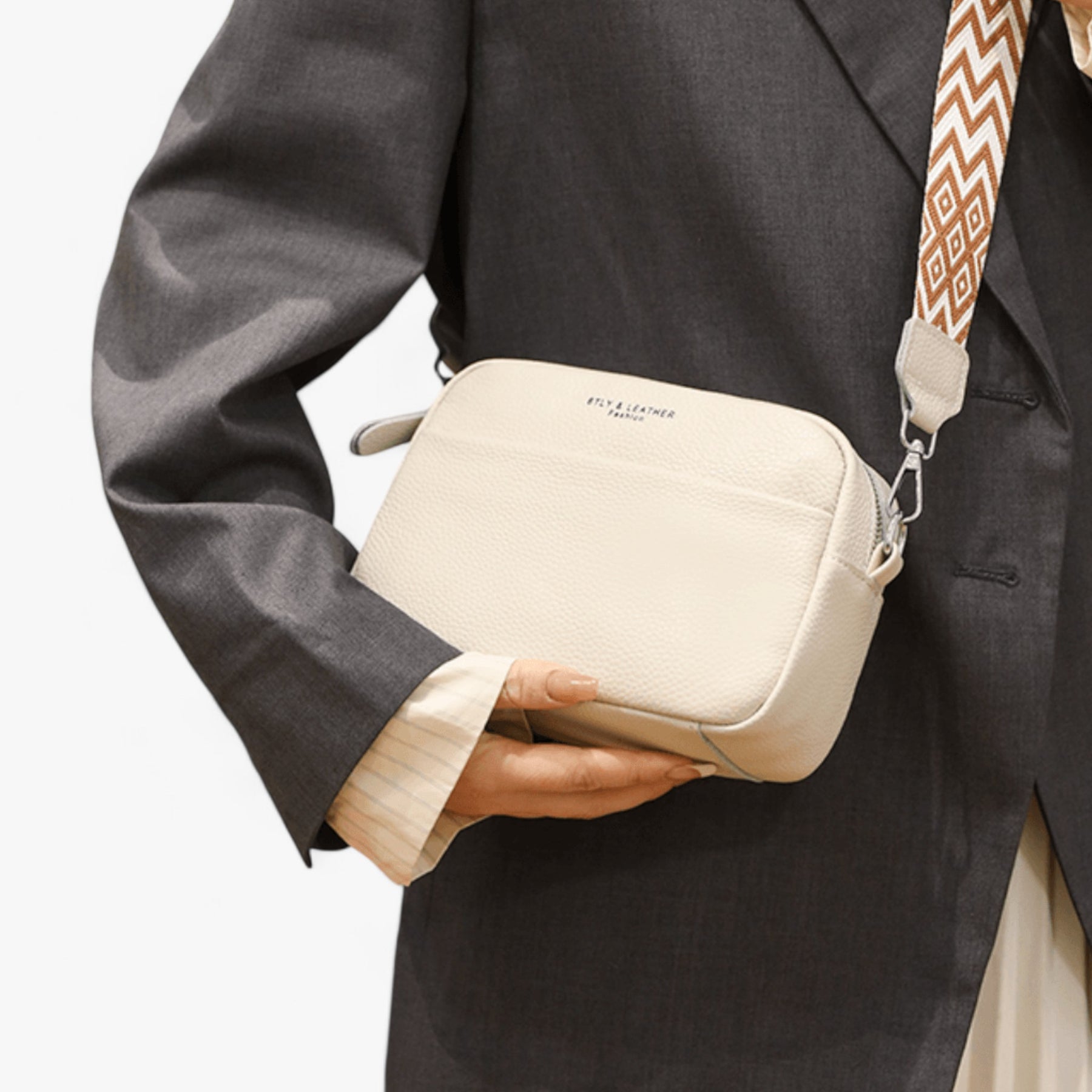 bags : CrossbodyBag Dames - Leren Damestas Zwart (Nog 2 op Voorraad) in van Pantino