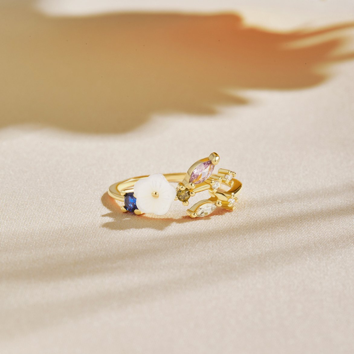 Ring : Ring Roze - Antira Blossom in van Pantino