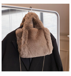 bags : LucaFrosti Stijlvolle Dames Wintertas - Zwart in Donker khaki van Pantino